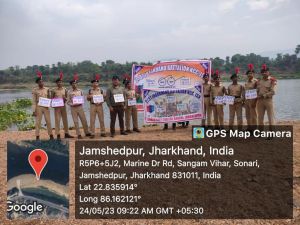 Cleaning of Water &amp; Garbage near Domohani River